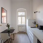 Limehome Hoyerswerdaerstrasse *