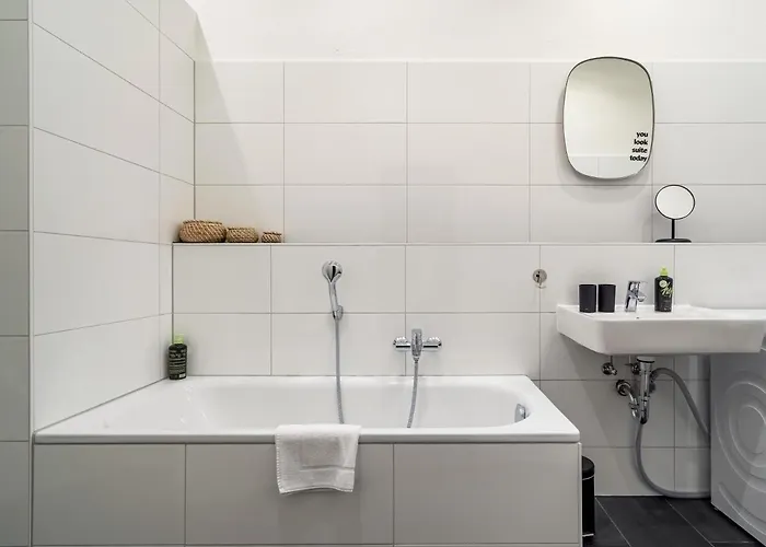 Limehome Hoyerswerdaerstrasse * Дрезден