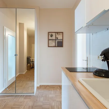 Limehome Hoyerswerdaerstrasse Daire *