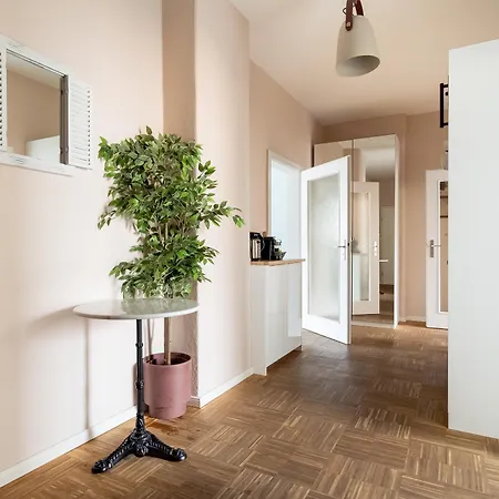 Daire Limehome Hoyerswerdaerstrasse *